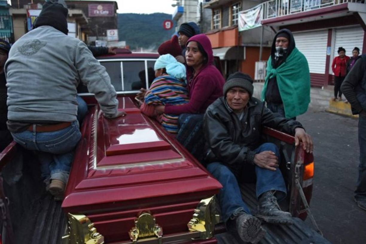 El accidente también dejó unas 20 personas heridas, algunas en estado grave, quienes fueron traslados a tres hospitales estatales, incluido uno de la capital guatemalteca.