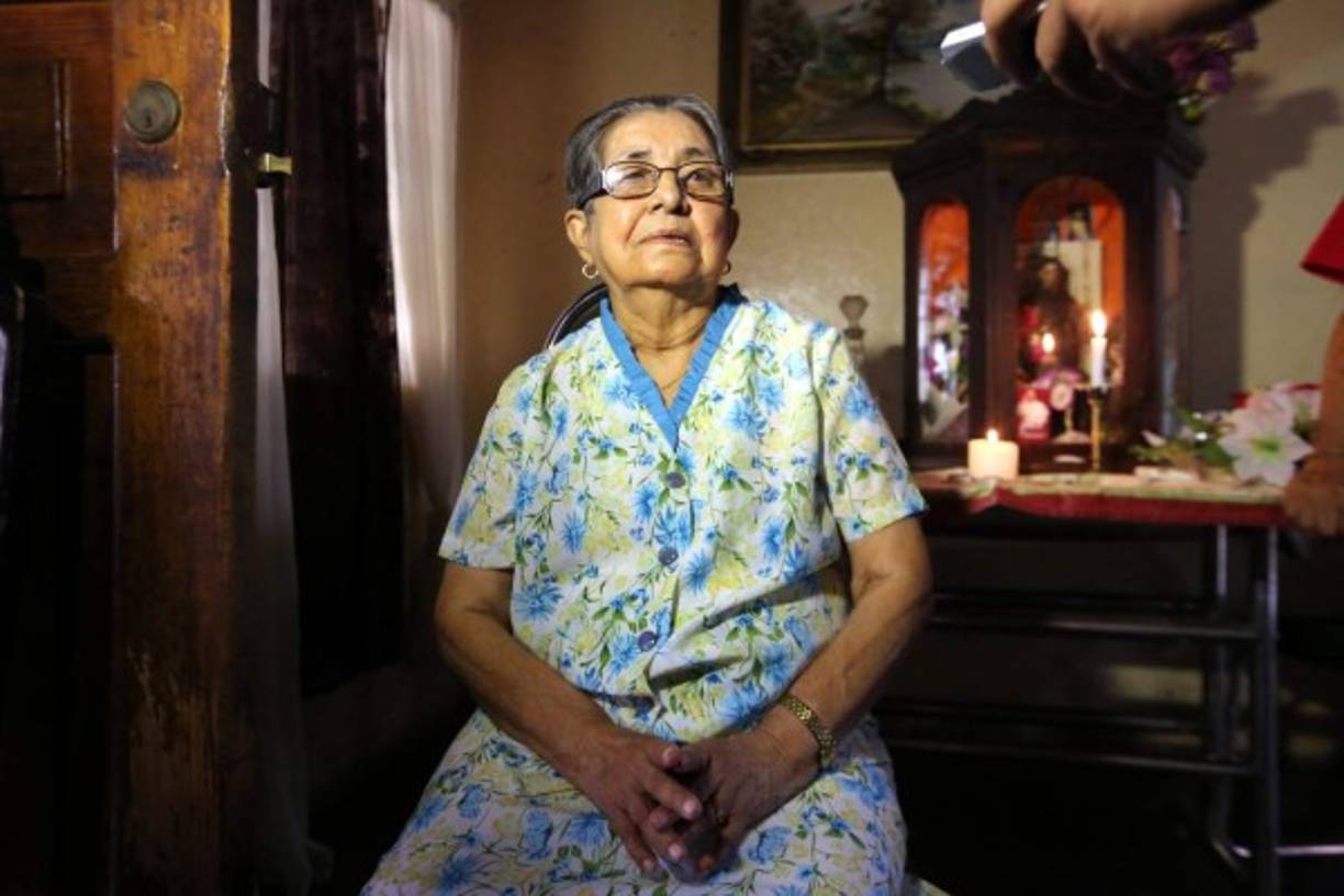 La tristeza es evidente en su abuela Zoila López, quien clama por el retorno de su nieta.