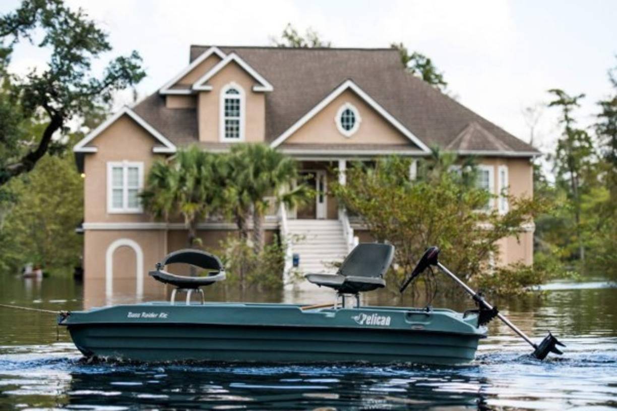 Las autoridades de Carolina del Sur ordenaron el fin de semana la evacuación de unas 500 personas a lo largo del río Lynches luego de que el Servicio Meteorológico Nacional informó que el río podría alcanzar niveles récord de inundaciones.