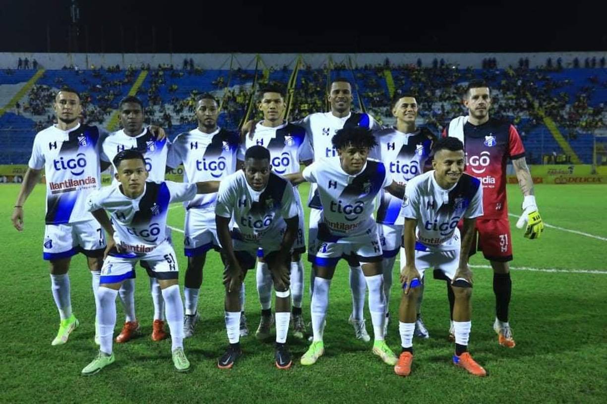 El 11 titular del Honduras Progreso que fue goleado por Real España.