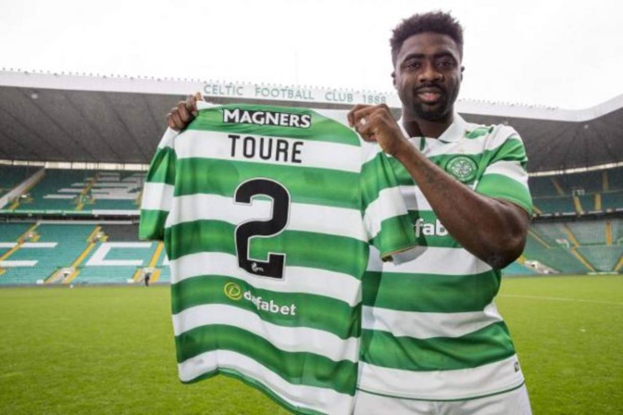 Kolo Touré: El hermano de Toure Yaya, que milita en el Celtic en donde es compañero del hondureño Emilio Izaguirre, siempre tiene que ser el útimo en salir al terreno de juego.