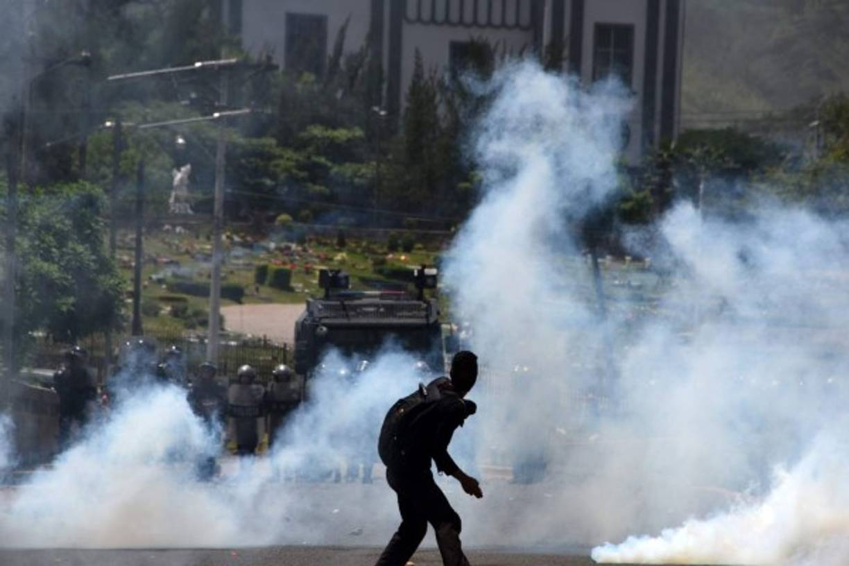En Tegucigalpa, hubo manifestación frente a la Unah en Tegucigalpa. AFP