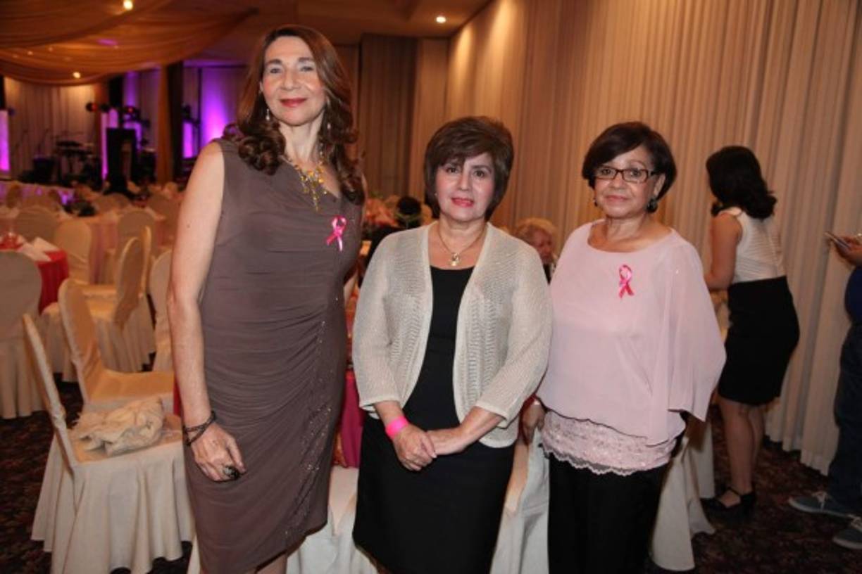 Lilian Saavedra, Irma Castejón e Hilda Ortega.