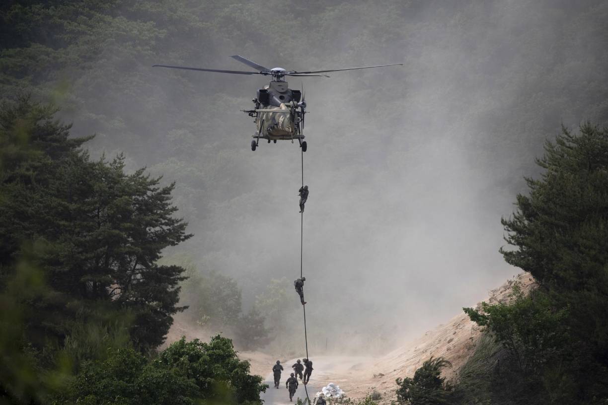 EEUU y Corea del Sur enfurecen a Kim Jong Un con las mayores maniobras con fuego real realizadas hasta la fecha