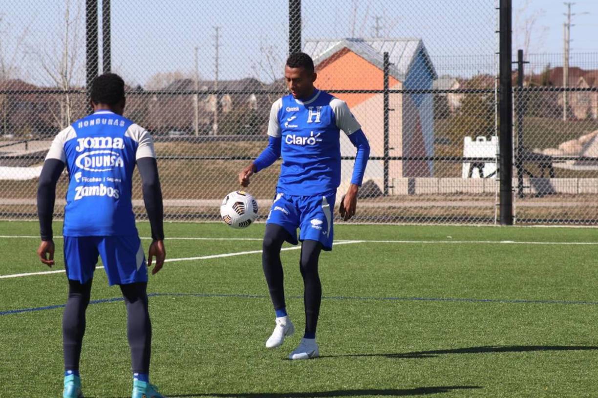 Óscar Almendárez - Aunque el jugador del Olancho FC dejó muchos espacios ante El Salvador, pero es uno de los elegidos para cubrir la zona.