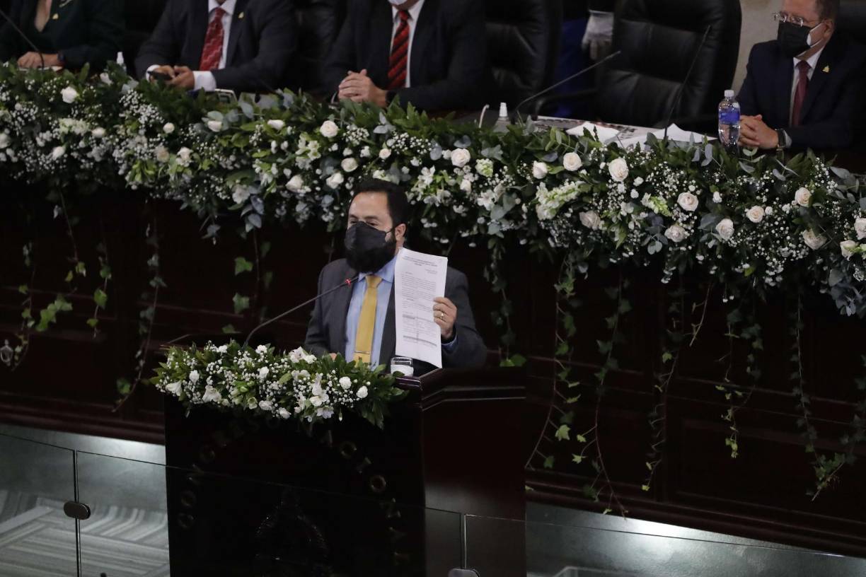 Asimismo, manifestó sentirse “sorprendido” porque durante años en campañas políticas acompañó a Nasralla en la lucha anticorrupción. 