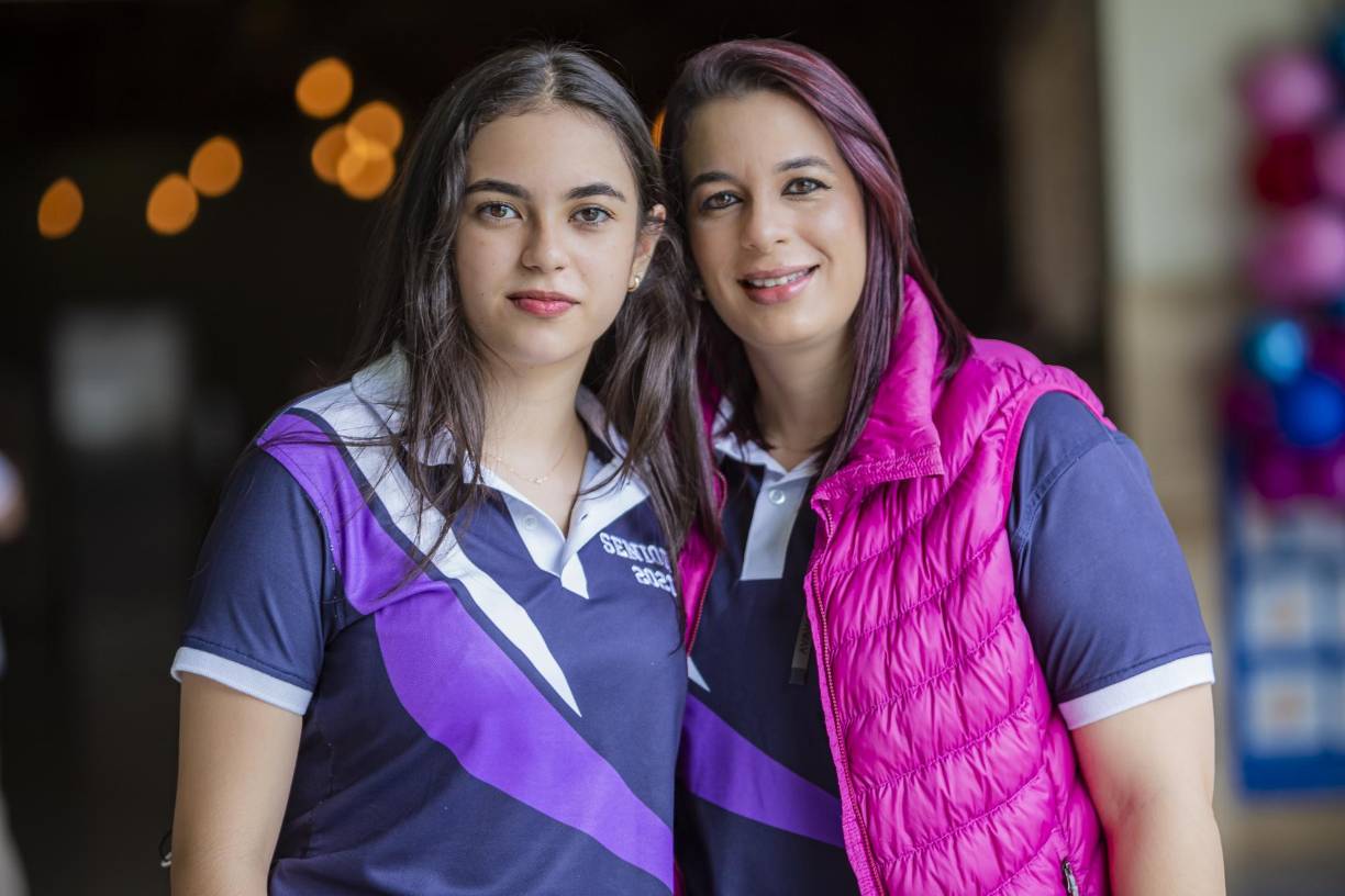  Ainara Cárcamo y Claudia Zavala