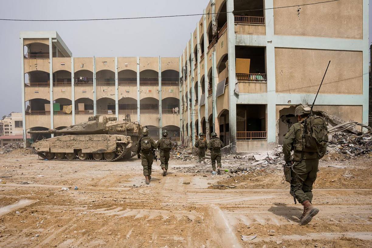 El cuerpo armado indicó sin embargo que una “fuerza significativa” seguirá operando en el asediado territorio, donde <b>Israel</b> está “a un paso de la victoria”, según el primer ministro israelí, Benjamin Netanyahu