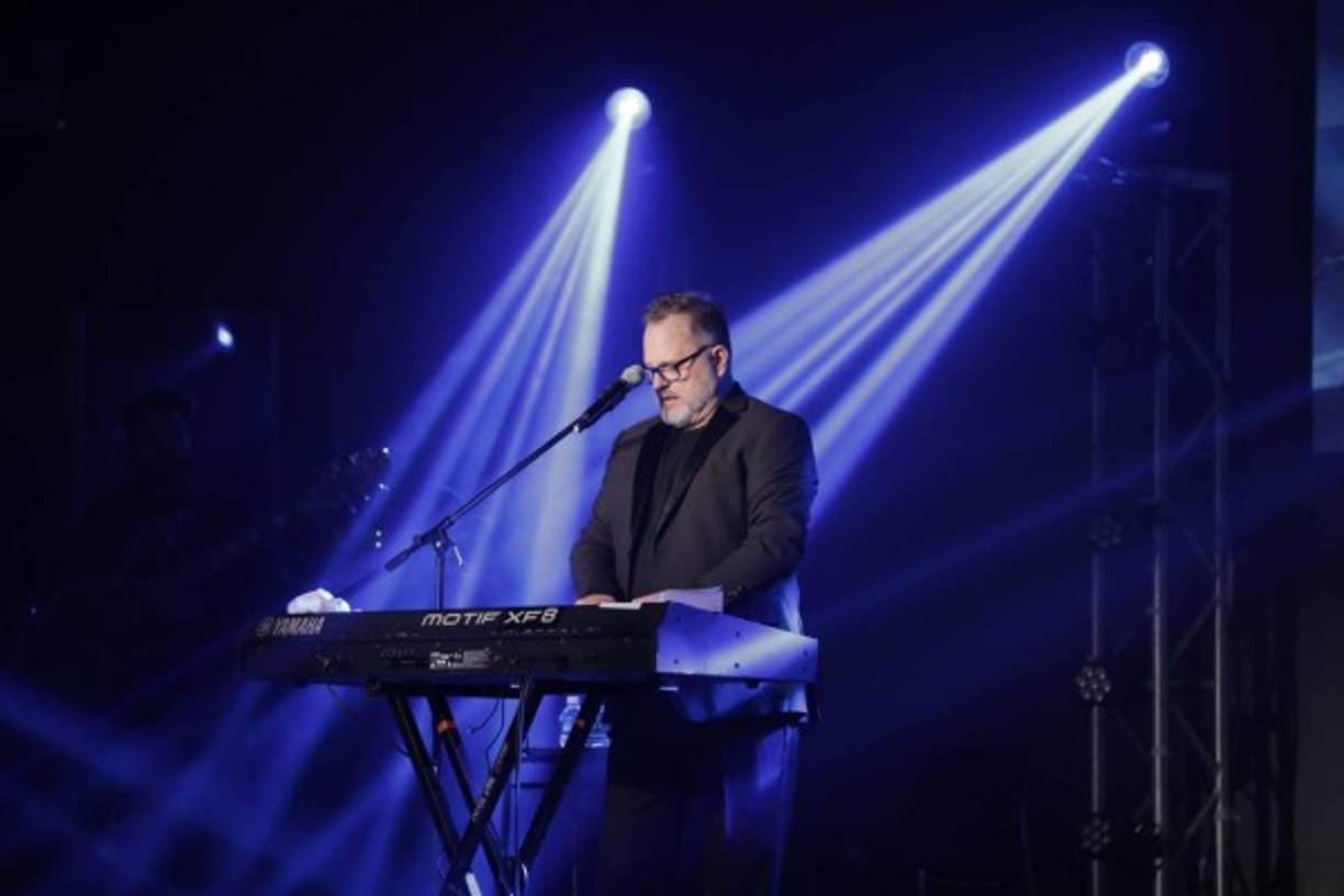 En los últimos años, el estadounidense de crianza mexicana ha invertido su tiempo en giras por toda América Latina en conciertos y dando conferencias.