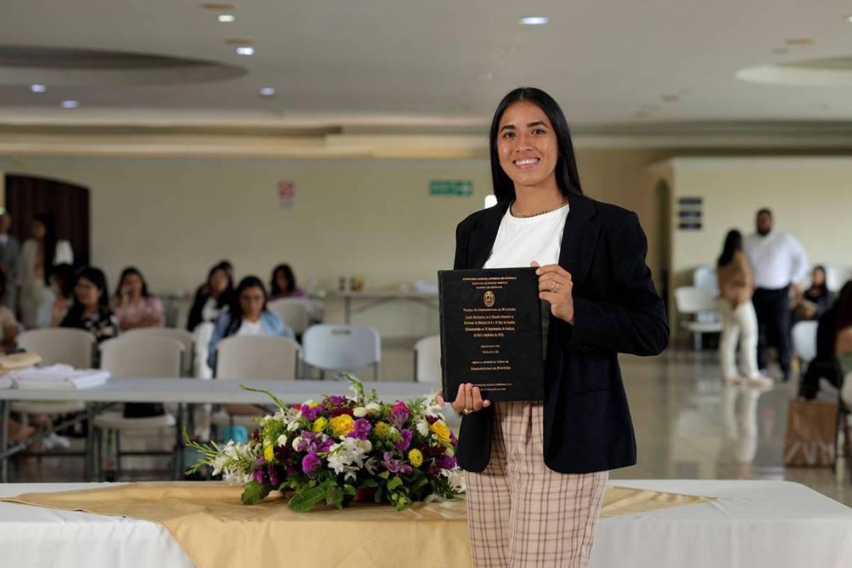 Madeline Nieto se acaba de convertir en Licenciada en Nutrición, carrera que va de la mano con el deporte.