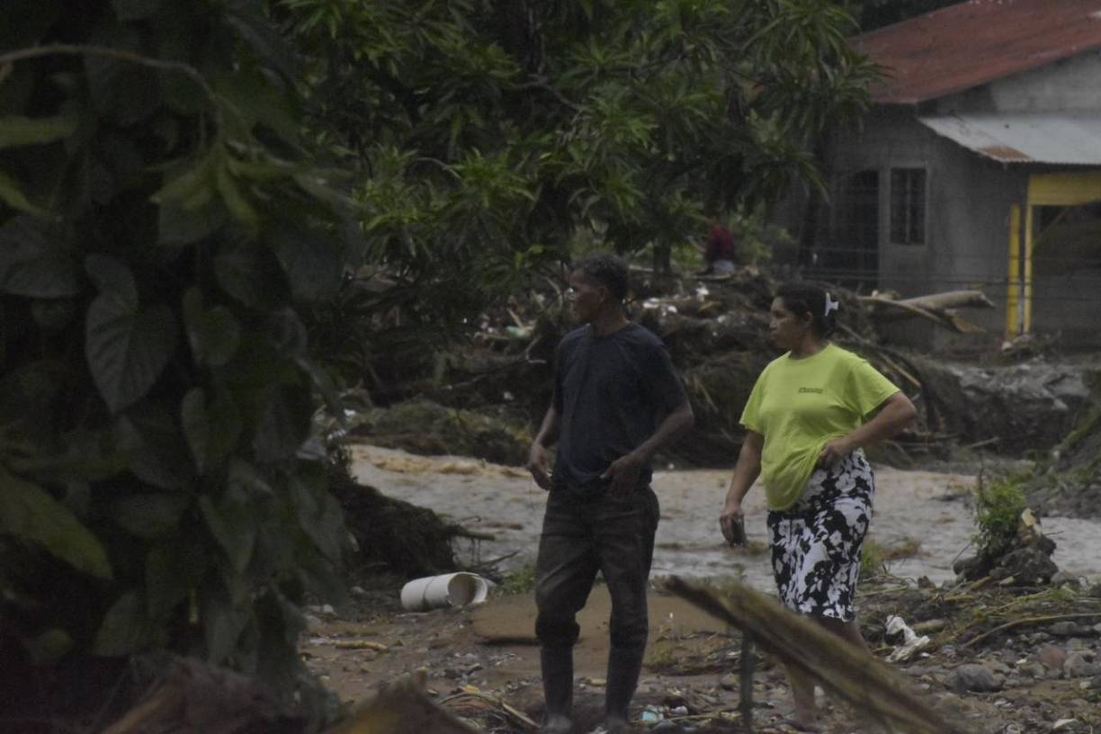Los pobladores de varias comunidades de Sabá siguen sin energía. 