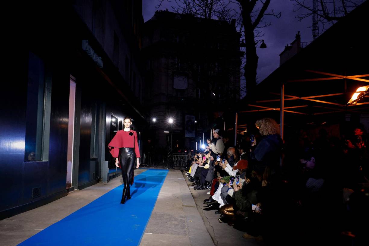 El sobrino de Pierre Cardin avanzó además que Maxim, el mítico restaurante comprado por su tío en 1981, ya no está a la venta, pese a lo anunciado años hace unos años. 