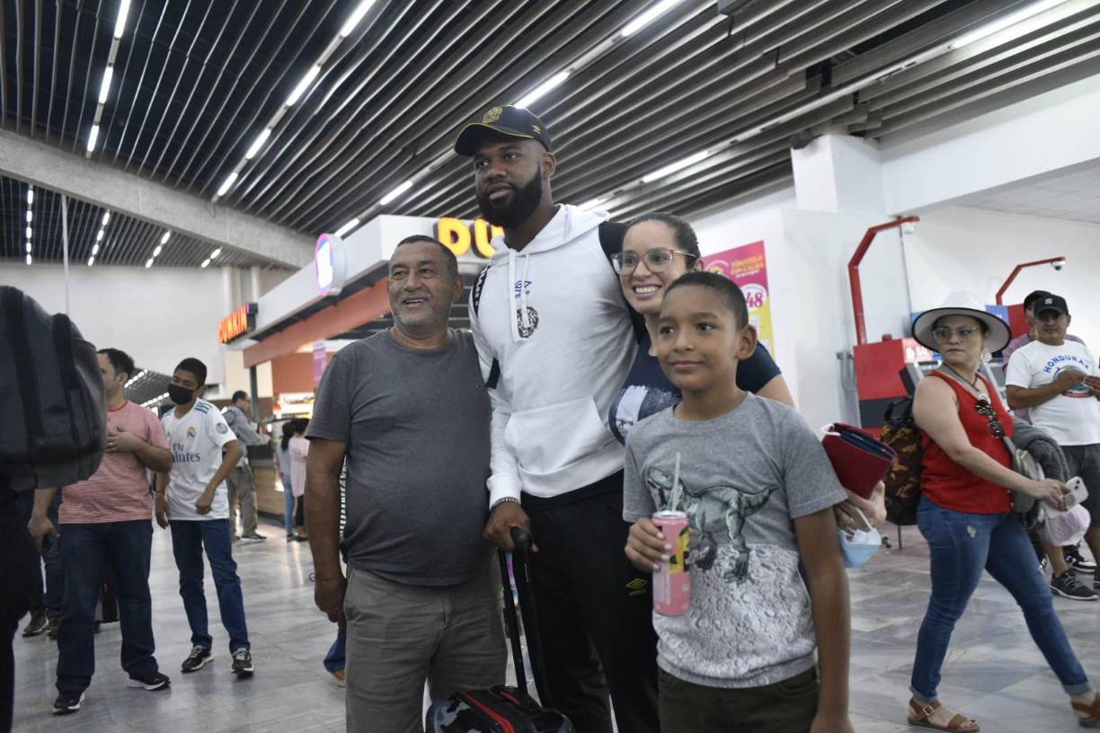 Sin tres jugadores: Olimpia viajó a México para enfrentar al Atlas