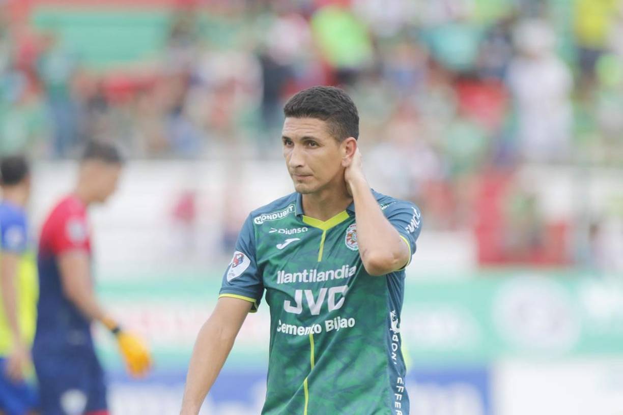 Johnny Leverón también sufrió por la dolorosa derrota del Marathón.