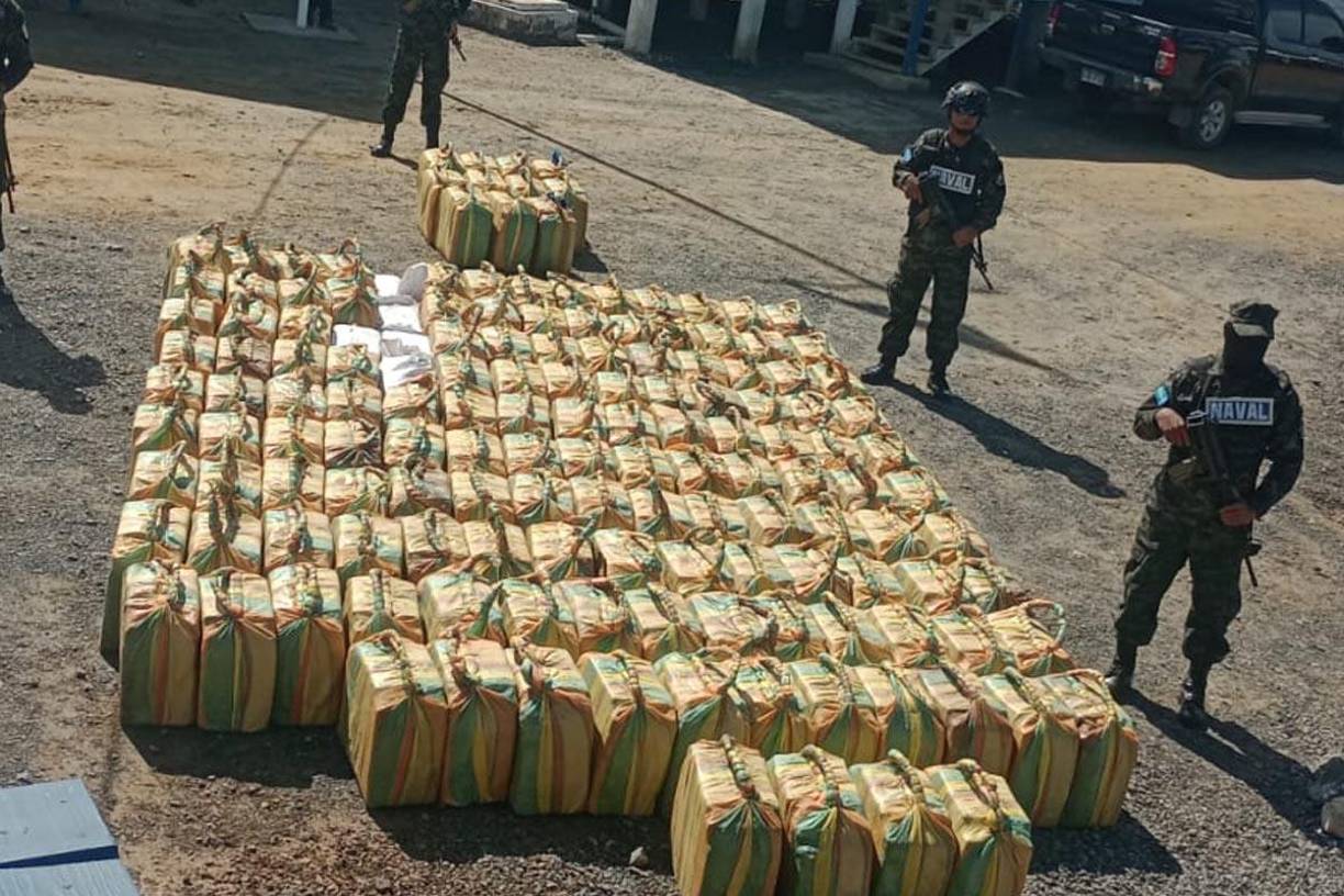 El país centroamericano, especialmente su costa caribeña, se ha convertido en un punto estratégico para grupos de narcotráfico sudamericanos que envían cargamentos hacia Estados Unidos, el mayor consumidor de cocaína a nivel mundial.