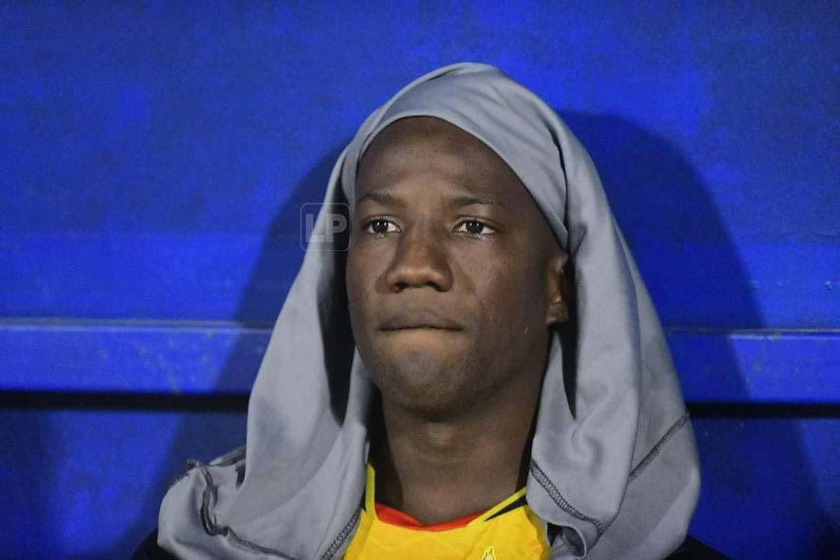 El delantero Darixon Vuelto evidenció un rostro desencajado tras perder la final.