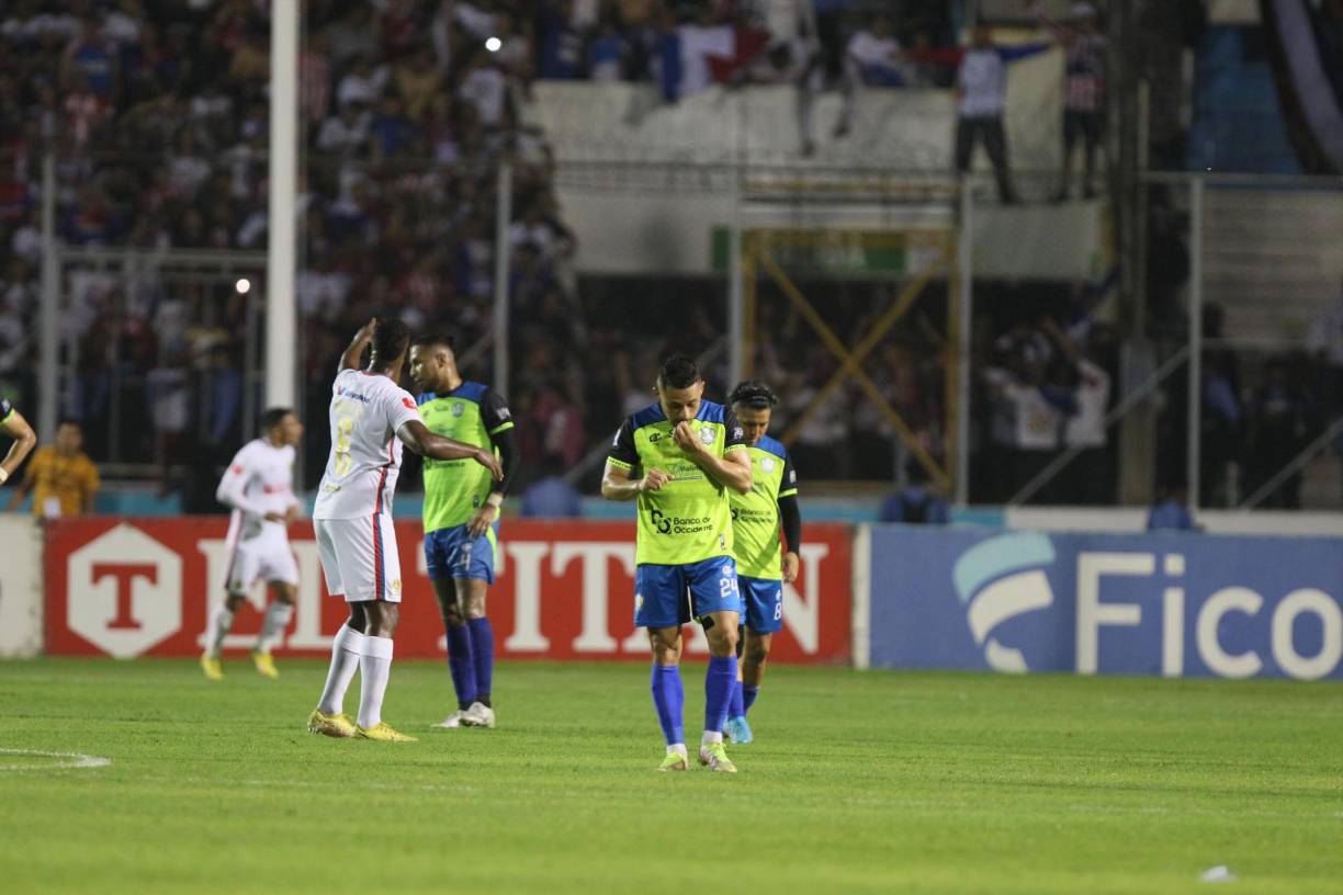 La tristeza fue evidente en cada uno de los jugadores de los Potros del Olancho FC.