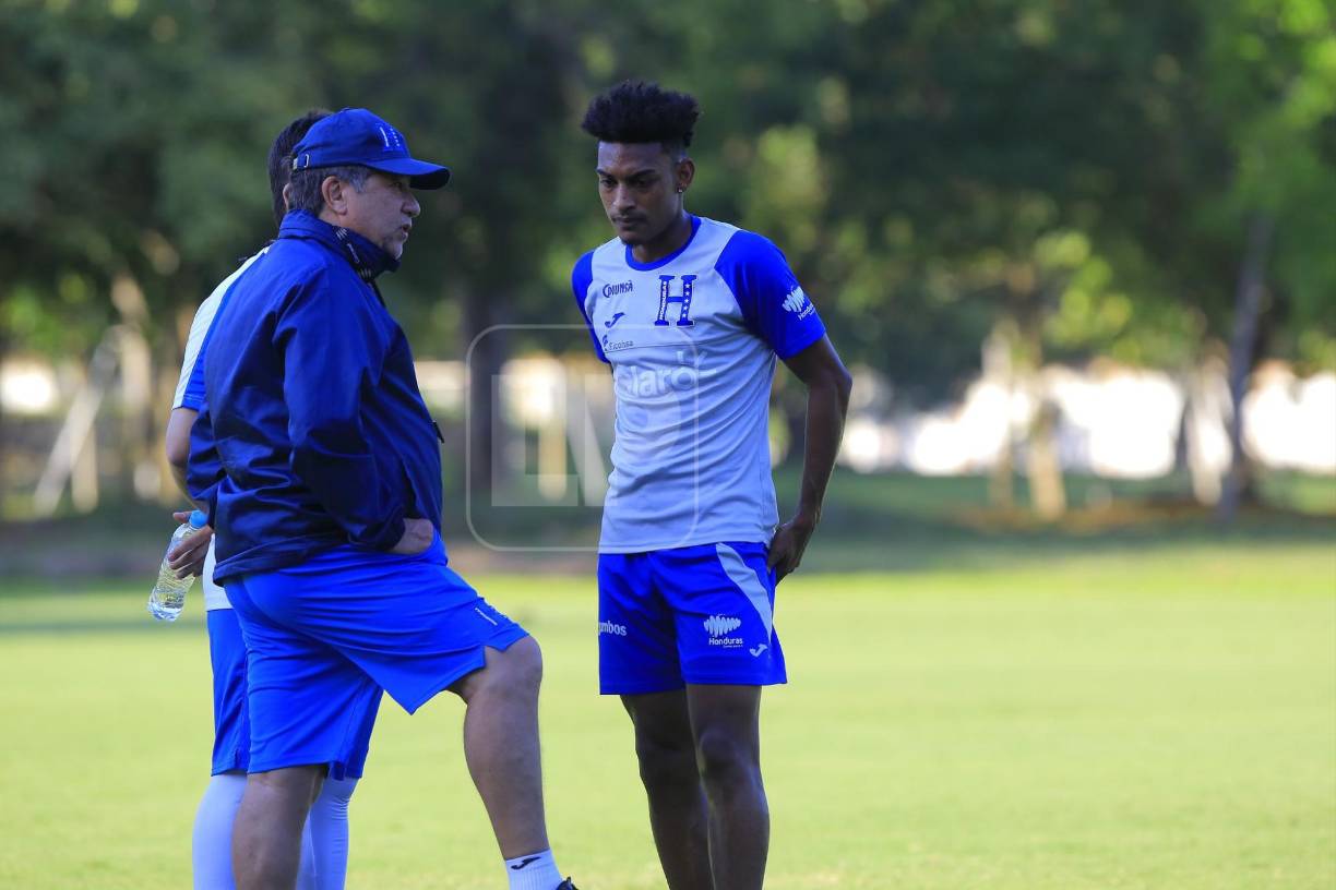 Joseph Rosales: El jugador del Minnesota United será otra de las sorpresas en el 11 titular de la H ante Jamaica. Estará en el centro del campo en lugar de Kervin Arriaga, quien es baja por acumulación de tarjetas amarillas.