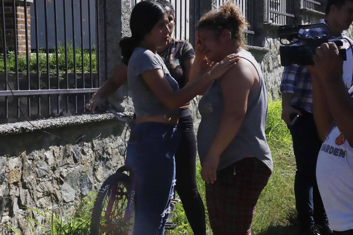 Según la madre de Michael, este “trabajaba en una finca de palma de africana y acababa de llegar a la casa cuando fue llevado por la fuerza por sus asesinos”.