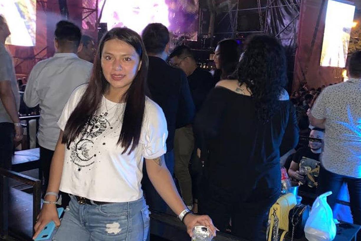 “Pido justicia por mi hija Keina que perdió la vida a manos de su esposo, pido la pena máxima, no quiero que este caso quede impune (...)”, dijo.