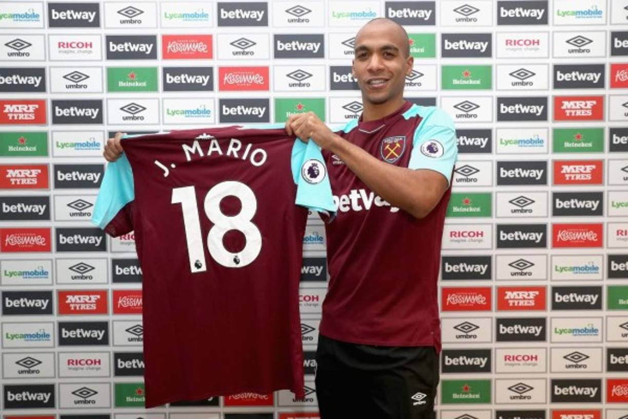 El futbolista portugués del Inter de Milán, Joao Mario, llega cedido al West Ham United, que se reserva una opción de compra por el futbolsita.