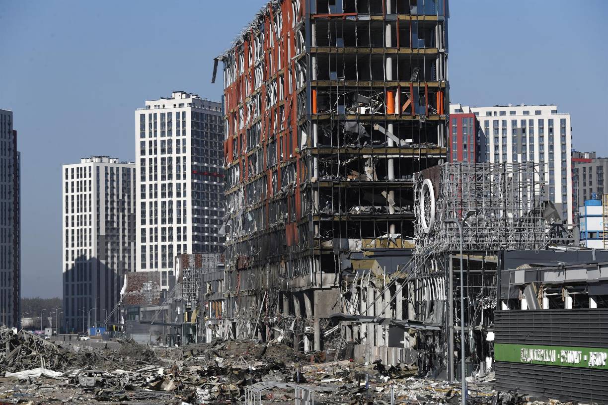 En este suburbio de Vinogradar, donde antaño florecían viñedos y huertos, surgieron en los últimos años torres ultramodernas de color grisáceo, algunas de las cuales aún no están habitadas o ni siquiera terminadas.