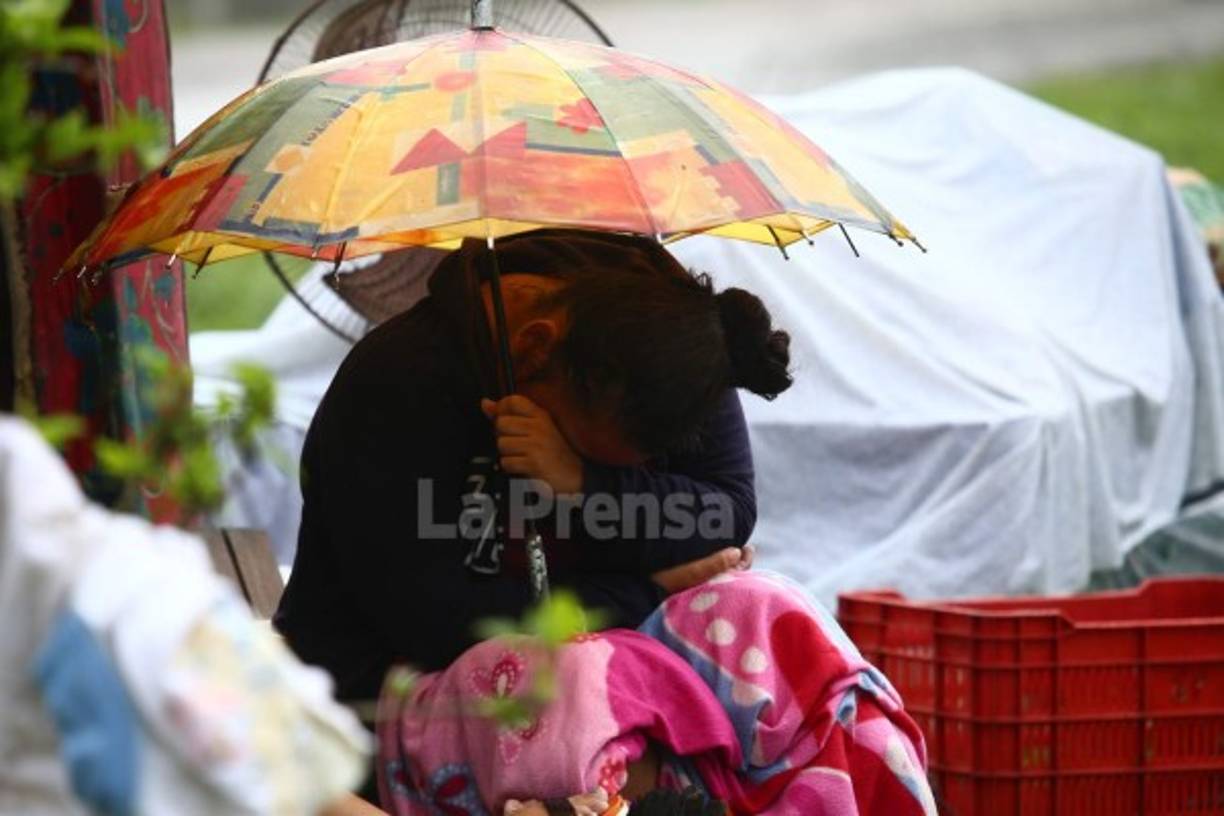 <br/>Desde hace un tiempo, las colonias de La Lima no se inundaban, luego de la construcción del canal Maya, pero esta vez las fuertes corrientes del Chamelecón hicieron que el mismo cediera.
