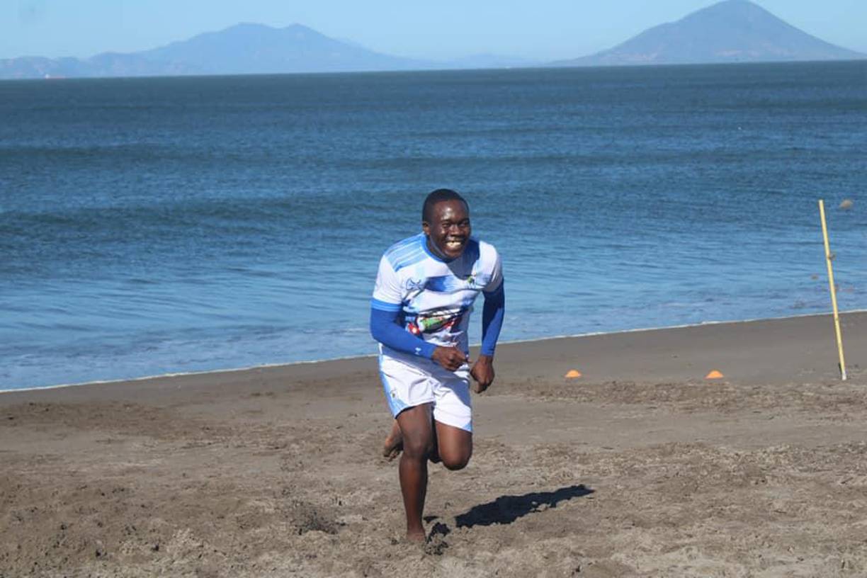 Milton Palacios: Lateral derecho que fue fichado por el Cedritos FC de Choluteca. En su momento perteneció a clubes como Motagua y Marathón, además pasó por las categorías inferiores del Cagliari de Italia.