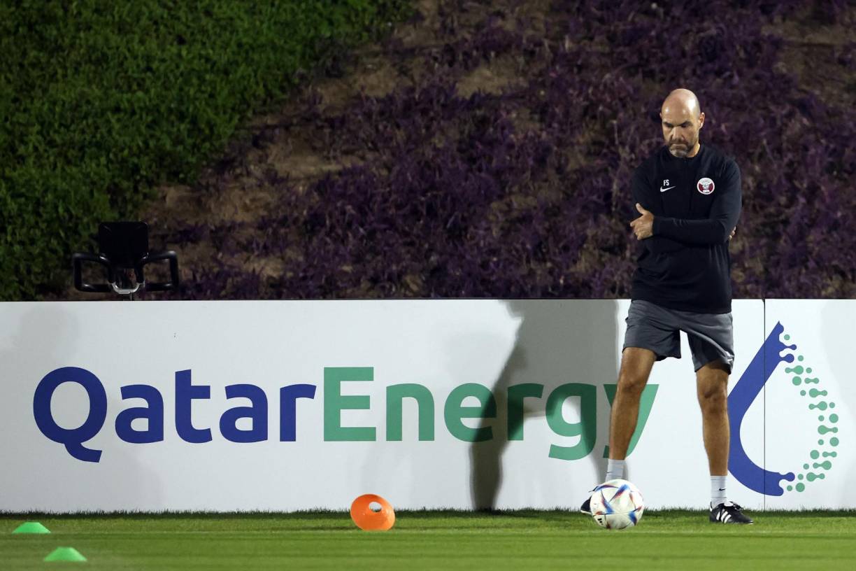 En todas las categorías de la selección, desde la Sub-16 hasta la Sub-23, el trabajo de Félix Sánchez fue espectacular. <b>Con la Sub-19 ganó la Copa de Asia y la clasificó para el Mundial Sub-20; con la Sub-23 estuvo a punto de hacer lo propio con los JJ OO de Río</b>, aunque un gol a última hora les dejó fuera cuando ya saboreaban el billete olímpico.