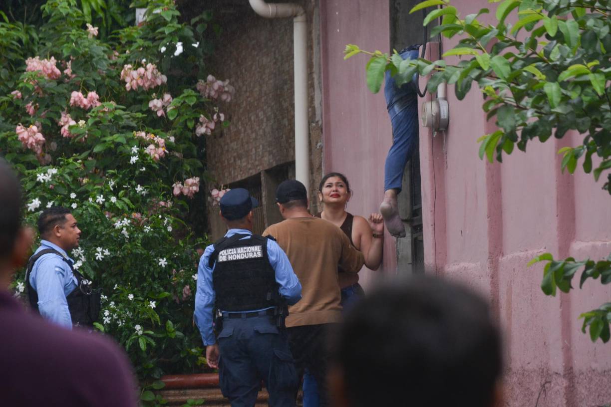 Decidió regresar a su casa para descansar al menos <b>cuatro horas</b> antes de retomar su jornada laboral. 