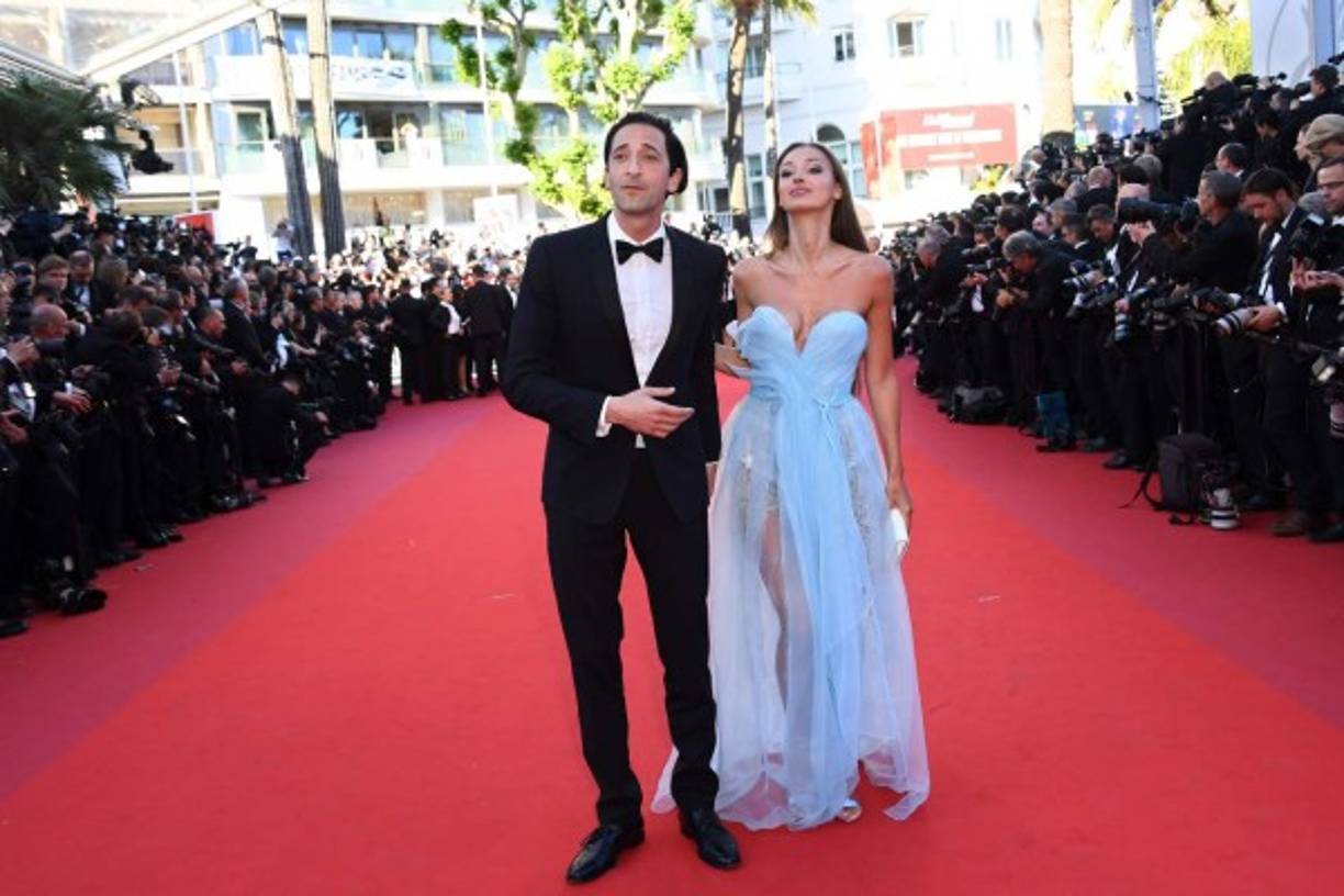 Este año la gala se llevará a cabo bajo un dispositivo de seguridad inédito.<br/>En foto el actor de ' El Pianista' Adrien Brody y su pareja Lara Lieto.