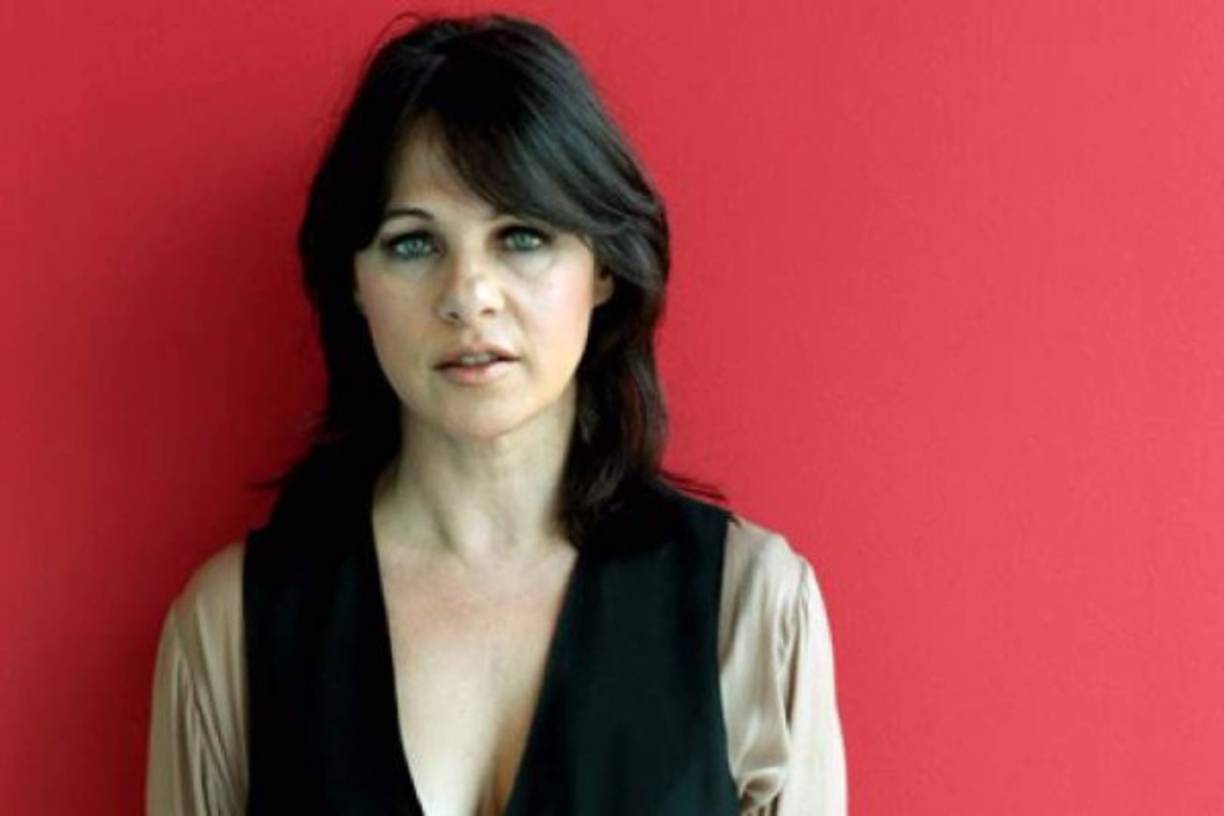 Su segunda novela Los Hijos del Tiempo, una distopía que transcurre en el año 2060 en la ciudad de Nueva York, fue publicada en España por la editorial la Esfera de los Libros, salió a la venta en librerías el 8 de mayo de 2012, y por el sello de Editorial Santillana, Suma de letras, en México.