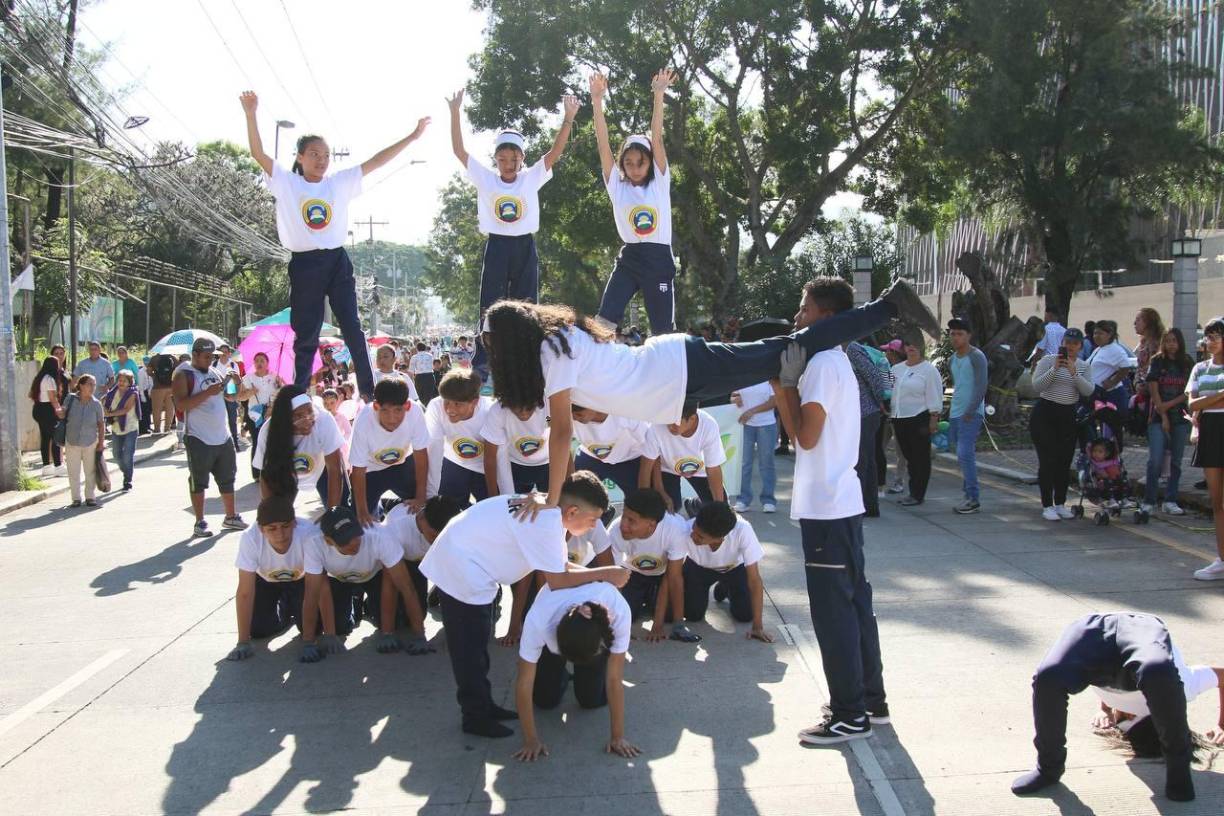 Algunos realizaron diversas dinámicas y maniobras para deleitar a los presentes. 