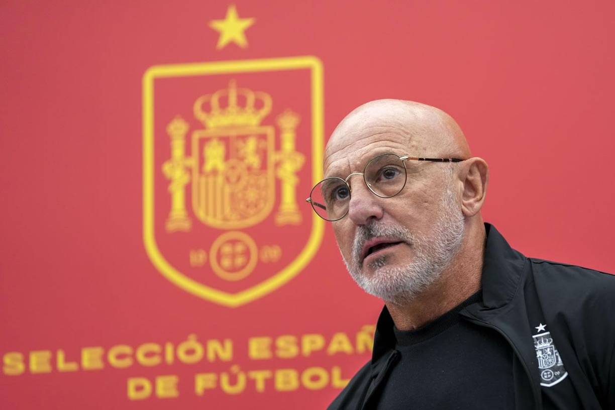 Luis de la Fuente - El técnico campeón de la Eurocopa con España gana por año la cantidad de 4 millones.