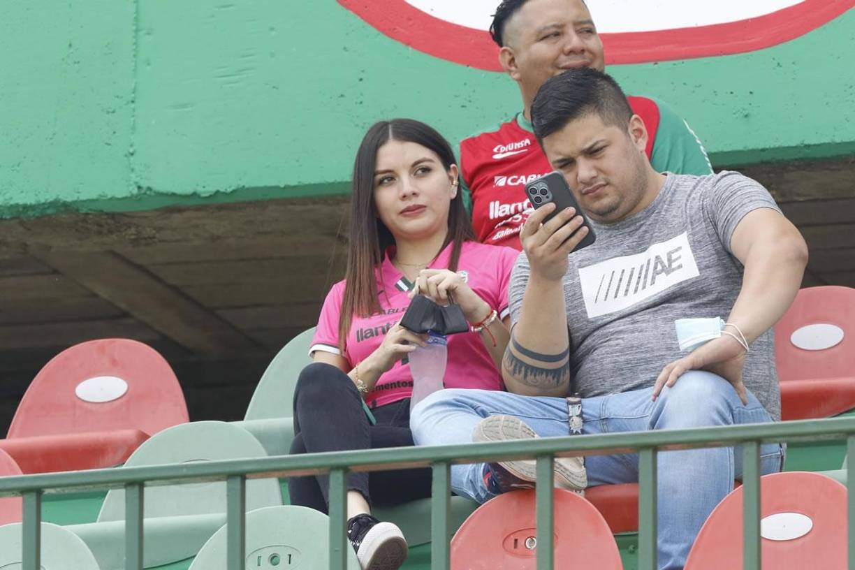 Las bellezas del Yankel y todo el ambiente en Marathón-Olimpia