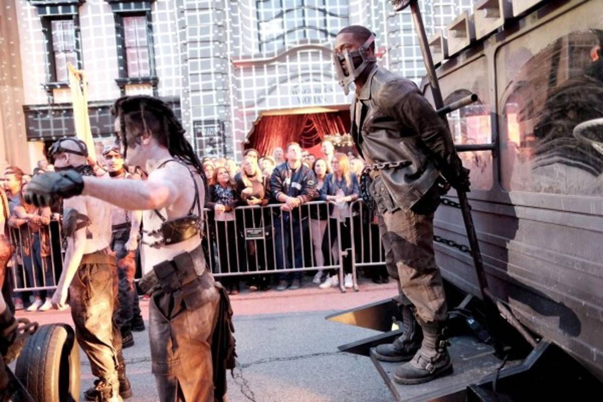 El show que hicieron actores por la película 'Mad Max: Furia en la carretera'