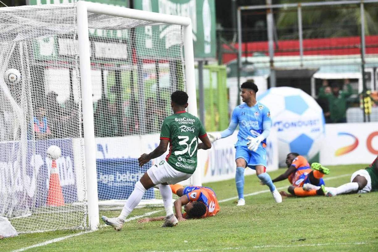 Un centro de Damin Ramírez, tras pase de Alexy Vega, terminó en autogol de Eduard Reyes para el 1-0 del partido, significando el primer tanto del Torneo Clausura 2024.