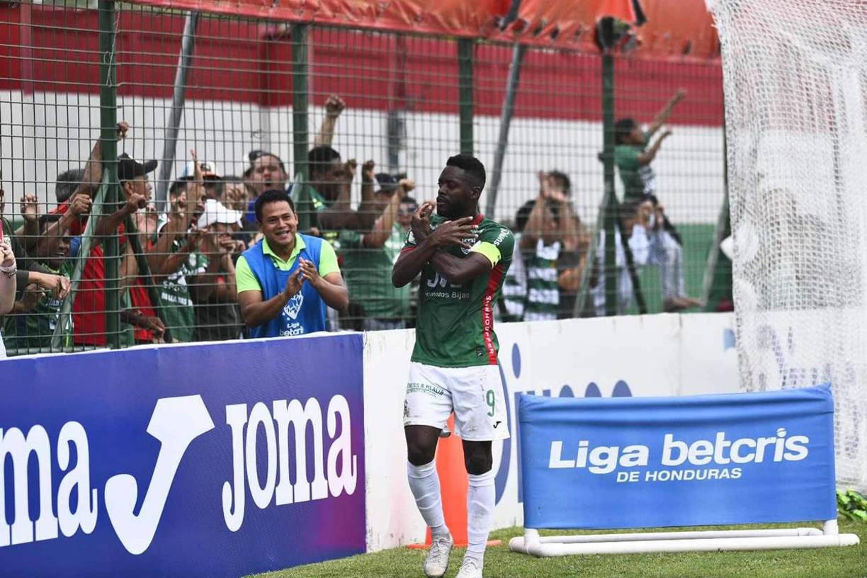 Así celebró el capitán del Marathón el tercer gol de su equipo contra la UPN.