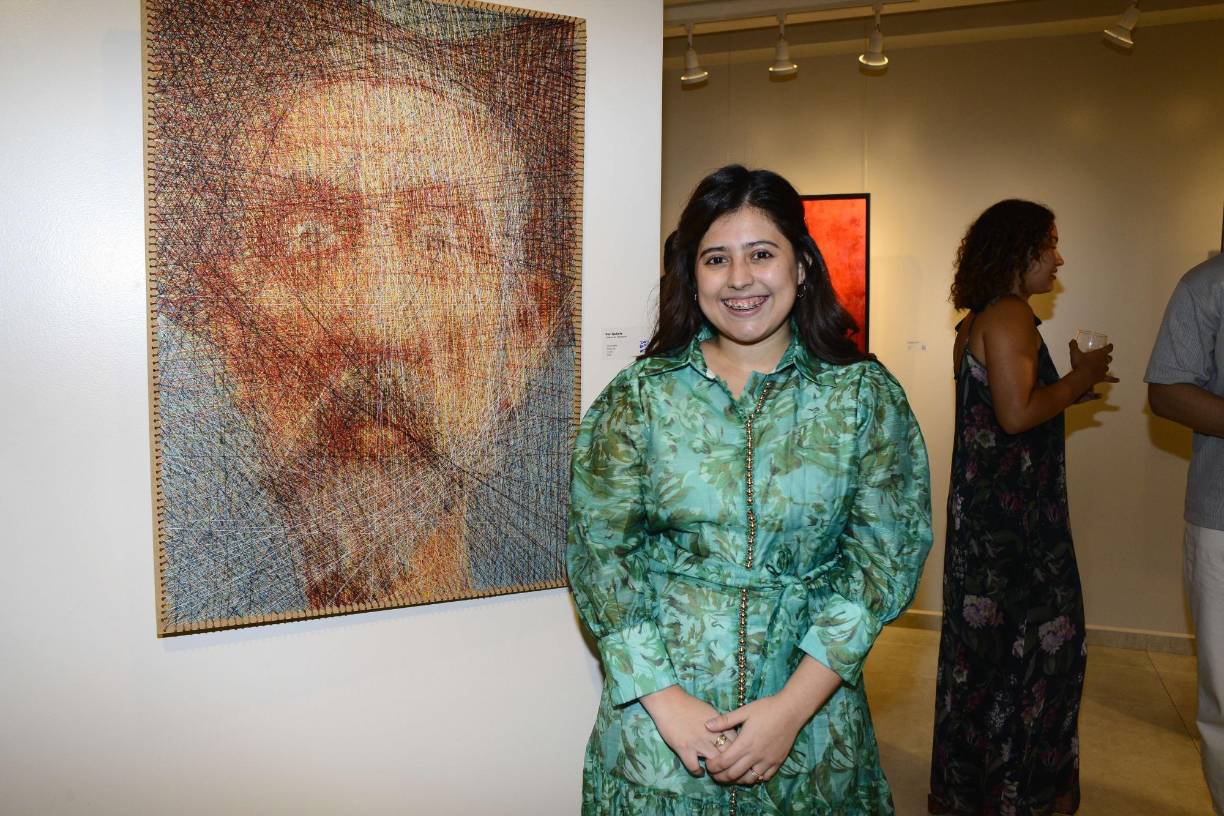 Andrea de Machado y su magistral obra hecha con hilos “Don Quijote”.