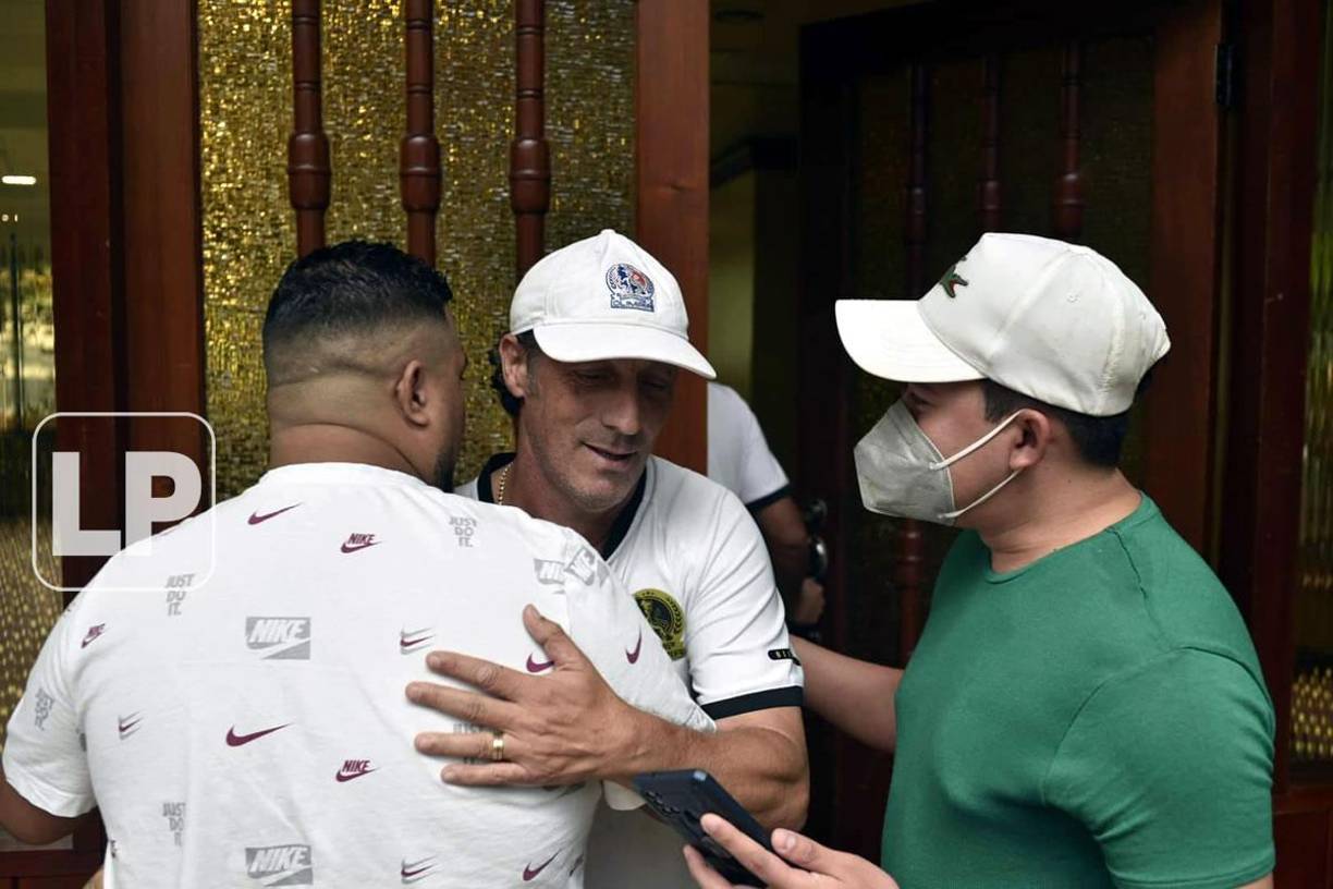 Algarabía por Olimpia y la copa de campeón de Liga Concacaf en San Pedro Sula