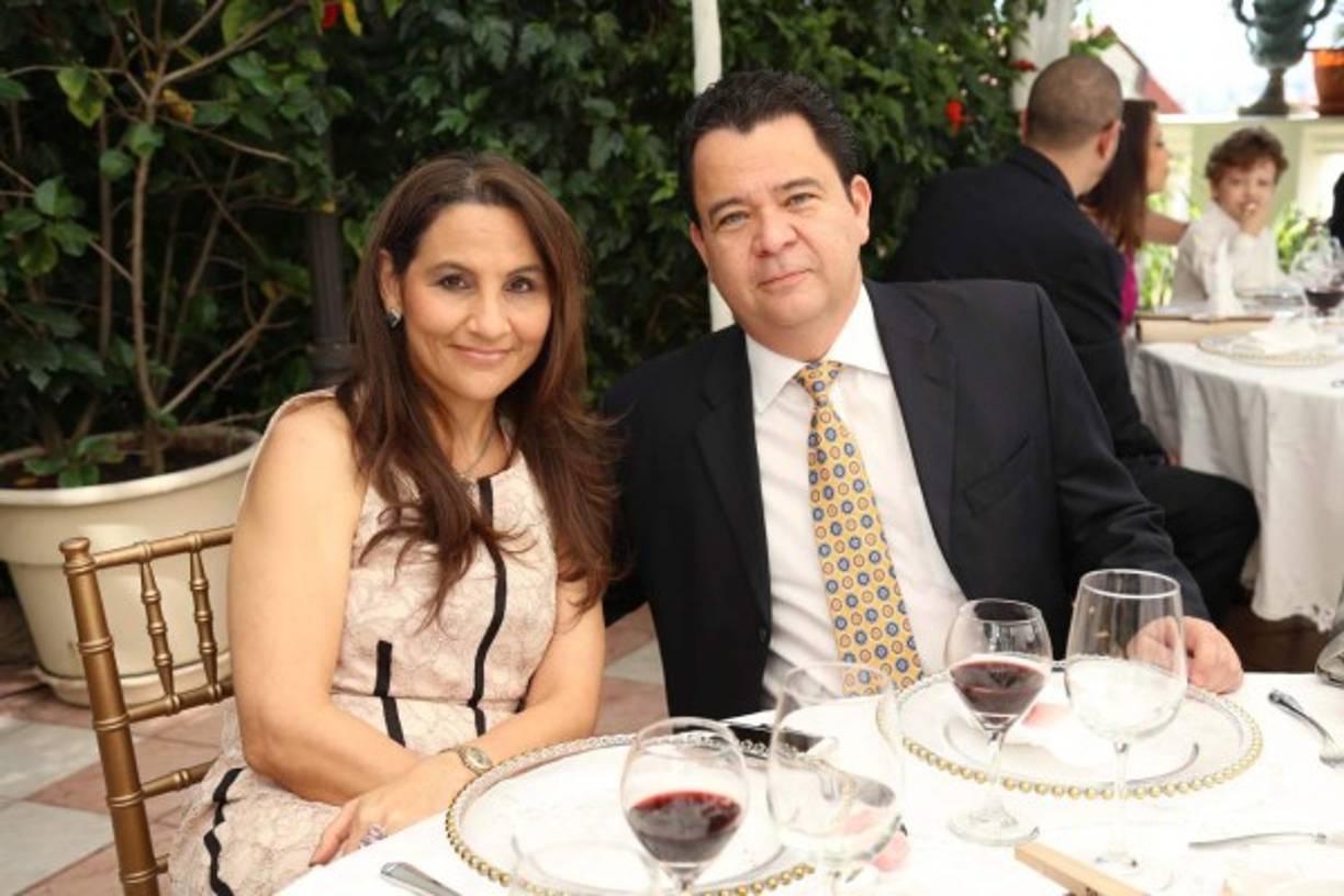 Aracely y Juan Ramón Molina.