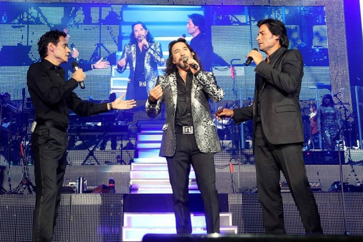 Chayanne con Marc Anthony y Marco Antonio Solis.
