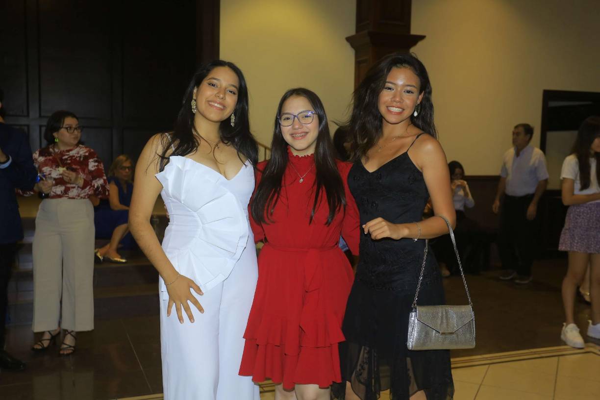 Alexia Zelaya, Mía Pérez y Andrea Bardales