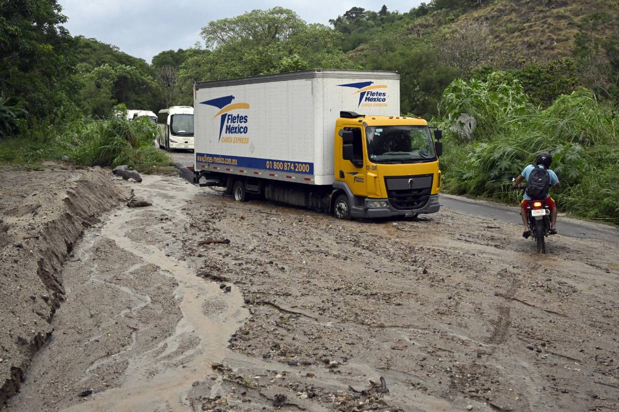 El meteoro se encontraba a 95km de la ciudad norteña de Torreón, registraba vientos sostenidos de 55 km/h y se pronostica que sus remanentes se disiparán por la noche.