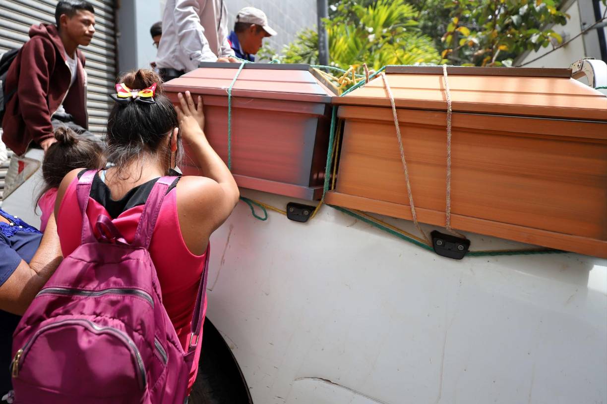 A la profesora le dieron “jalón”, por eso le dijo a su esposo que no era necesario que fuese por ella.