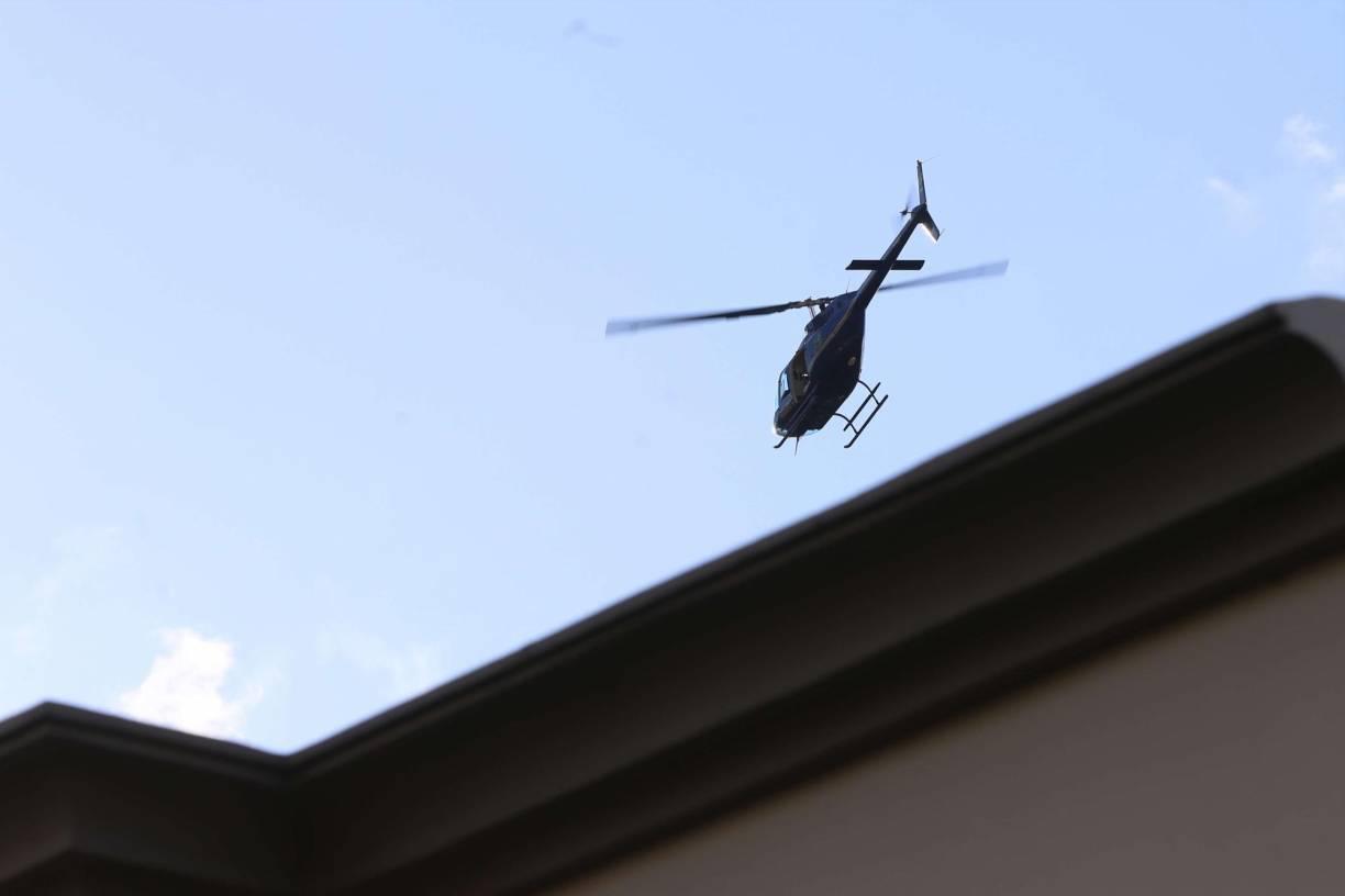 El asedio sobre la residencia del expresidente Hernández fue criticada por Ana García, esposa del exmandatario, quien ha dicho en varias entrevistas que fue “expuesto innecesariamente”. 