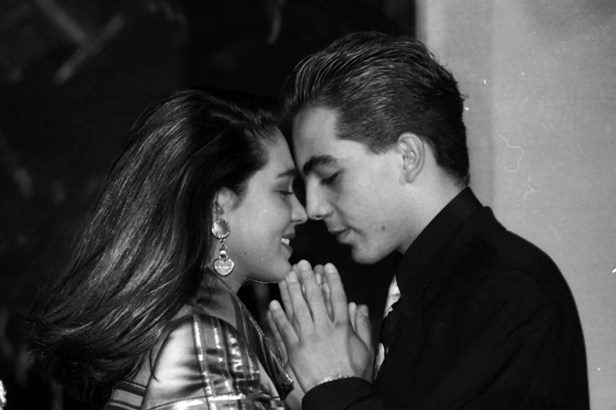 Tras esto, Yolanda Andrade consiguió un papel protagónico junto a Enrique Rocha y Helena Roja, en ‘Las secretas intenciones’, en donde también salía el cantante mexicano Cristian Castro. Fue ahí en donde la ahora conductora se hizo novia de Cristian Castro.