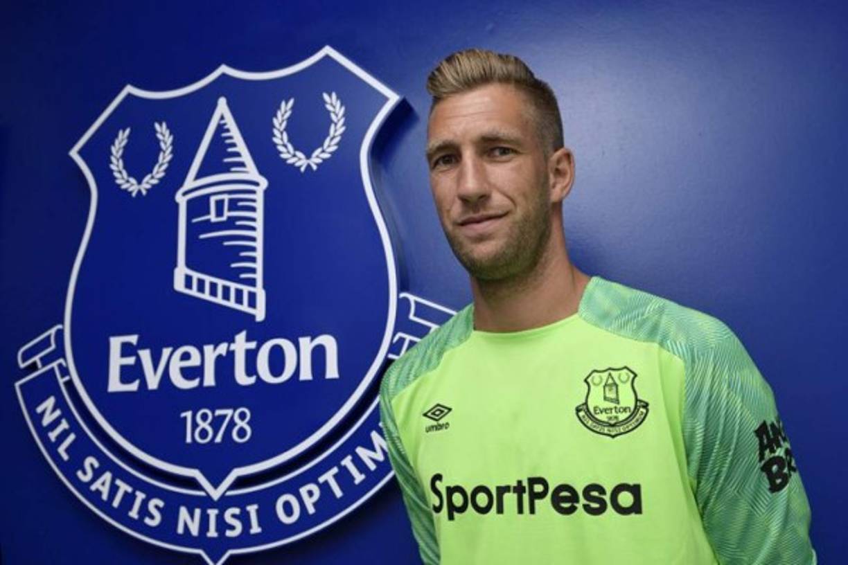 El portero Stekelenburg renueva con el Everton hasta junio de 2020.