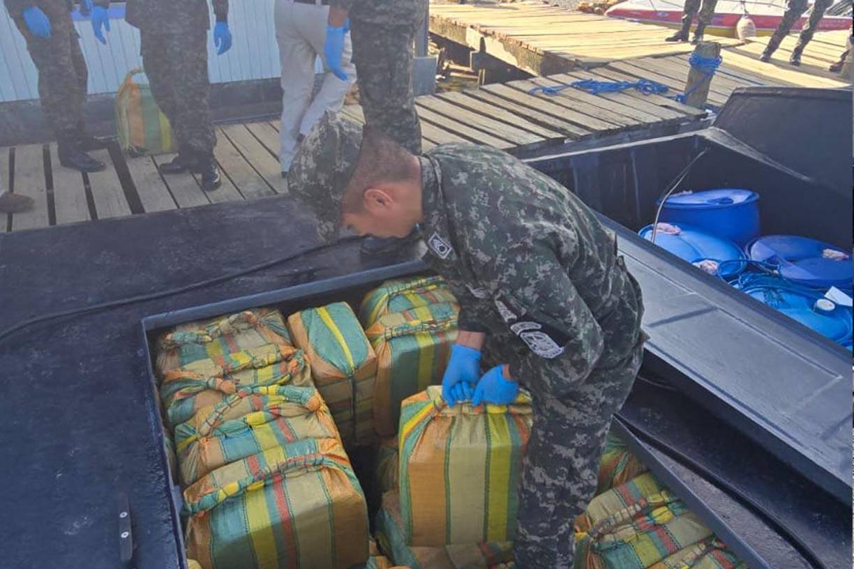 En la operación antidrogas participaron elementos de la Fuerza Naval de Honduras, la Fiscalía Especial contra el Crimen Organizado, el Ministerio Público y la Agencia Técnica de Investigación Criminal.