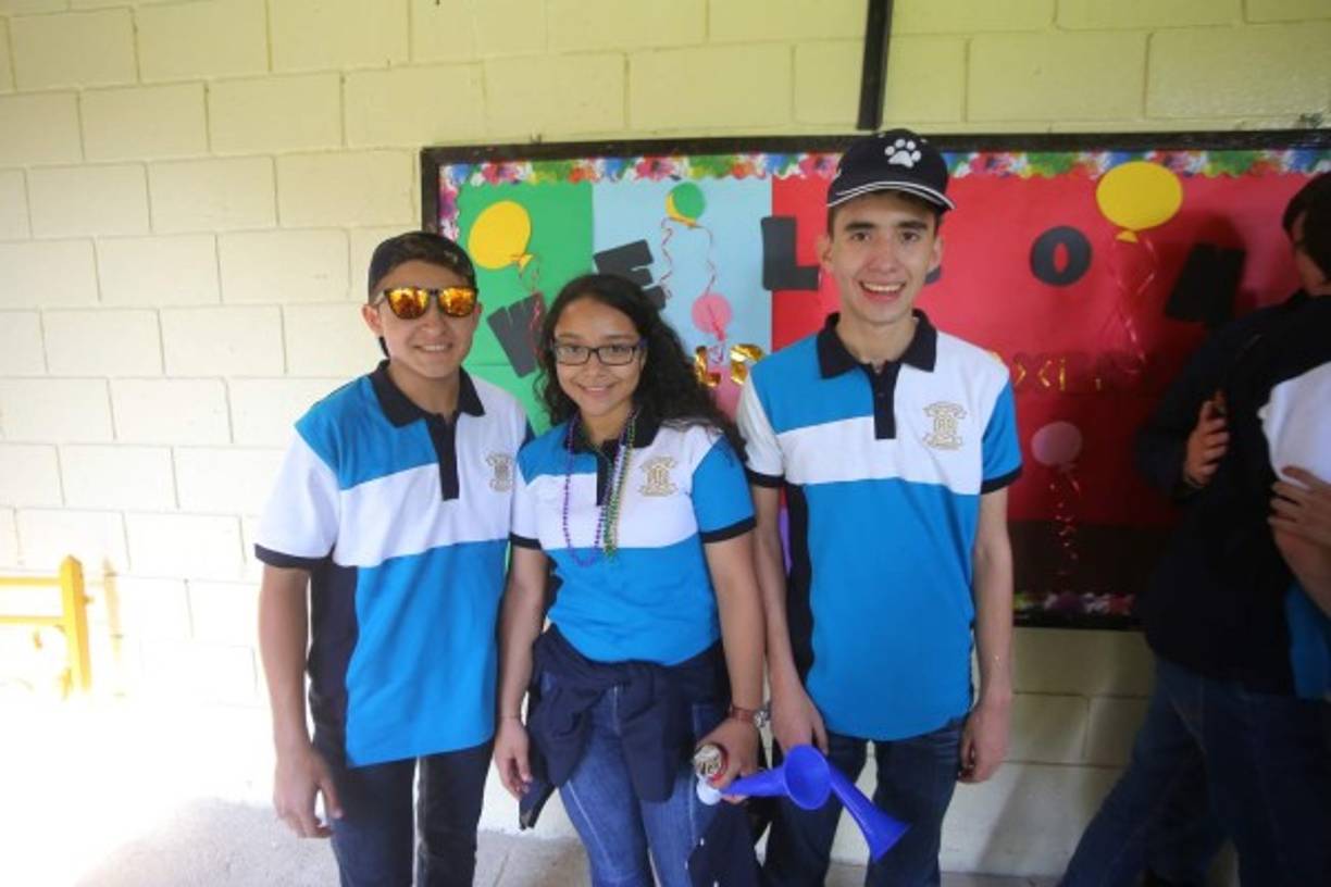 Arturo Rosa, Cesia Lanza y Arnold Fugón.